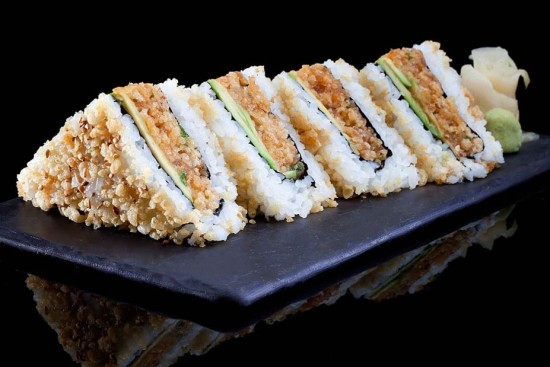 תפריט סוהו - טמפורה סנדוויץ', סושי - טמפורה קריספי סנדביץ' ספייסי טונה ואבוקדו