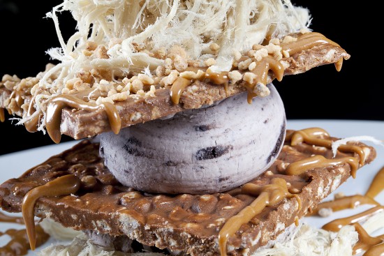 תפריט סוהו -  - פרמידת קרם עוגיות